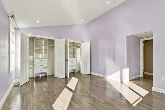 47 Rosedale Rd, Watertown, MA 02472