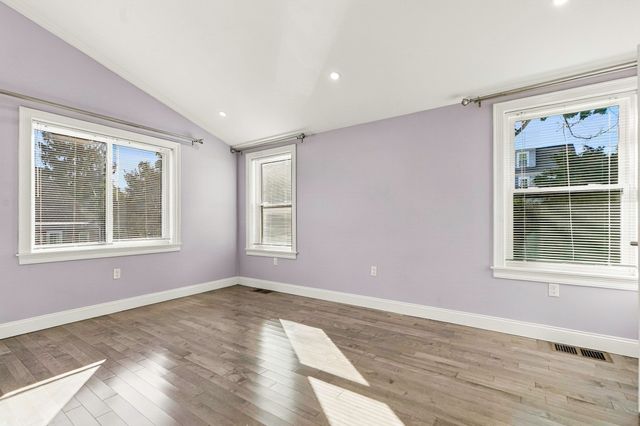 47 Rosedale Rd, Watertown, MA 02472