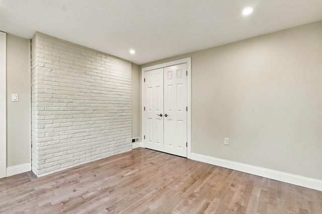 47 Rosedale Rd, Watertown, MA 02472