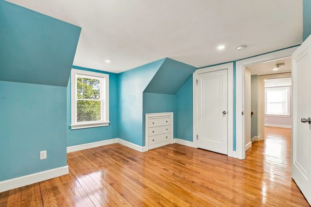 47 Rosedale Rd, Watertown, MA 02472