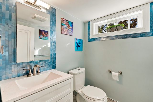 47 Rosedale Rd, Watertown, MA 02472