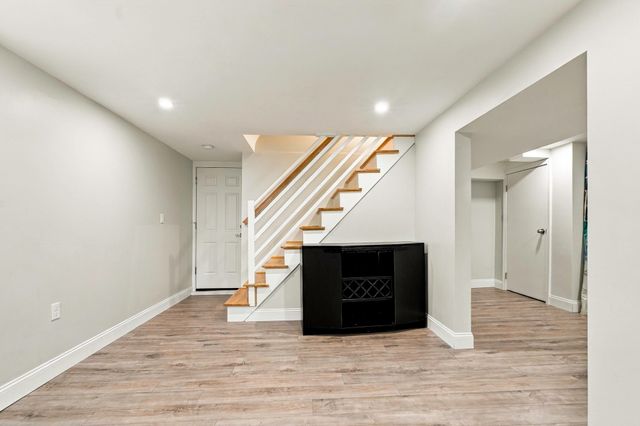 47 Rosedale Rd, Watertown, MA 02472