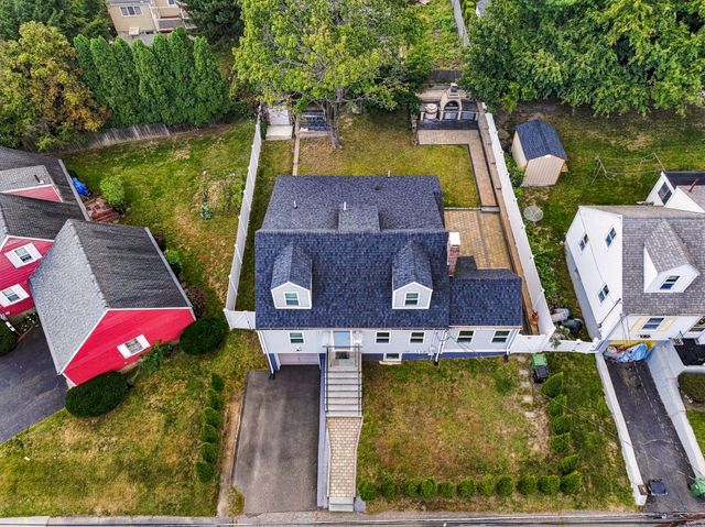 47 Rosedale Rd, Watertown, MA 02472