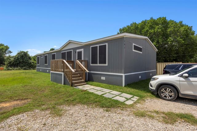 101 Syble Jean Drive, Burleson, TX 76028