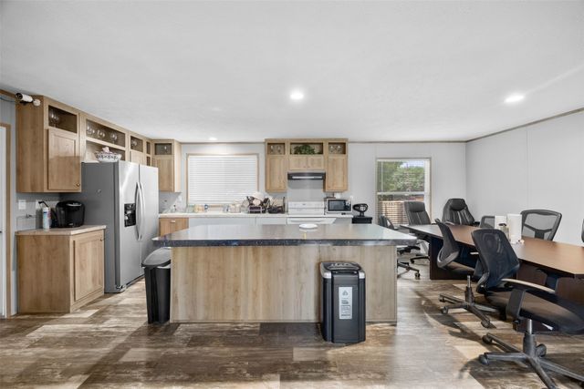 101 Syble Jean Drive, Burleson, TX 76028