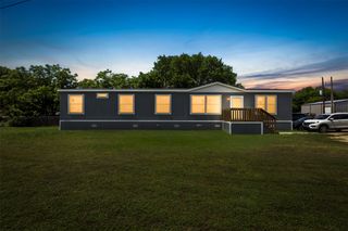 101 Syble Jean Drive, Burleson, TX 76028