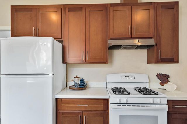 1664 Tulane Avenue, East Palo Alto, CA 94303