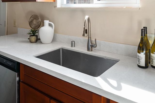 1664 Tulane Avenue, East Palo Alto, CA 94303