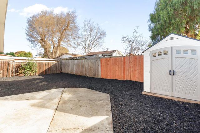 1664 Tulane Avenue, East Palo Alto, CA 94303