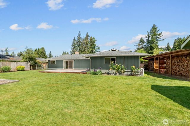 6813 5th Way SE, Lacey, WA 98503