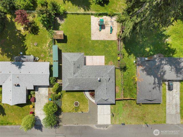 6813 5th Way SE, Lacey, WA 98503