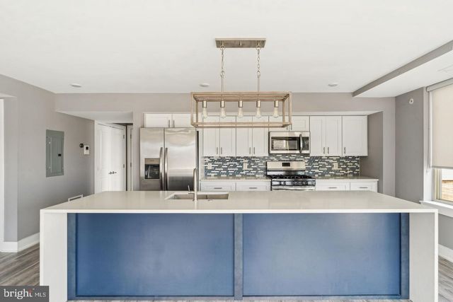 1900-02 N 4TH ST, Philadelphia, PA 19122