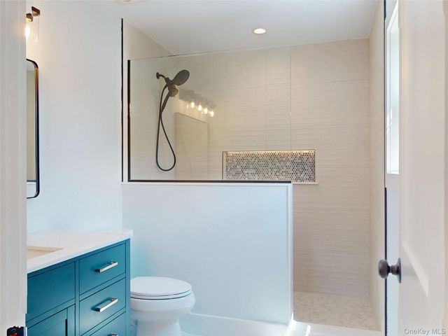 39 Surrey Drive, Center Moriches, NY 11934