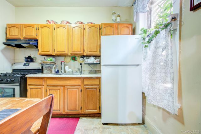 99-11 42 Avenue, Corona, NY 11368
