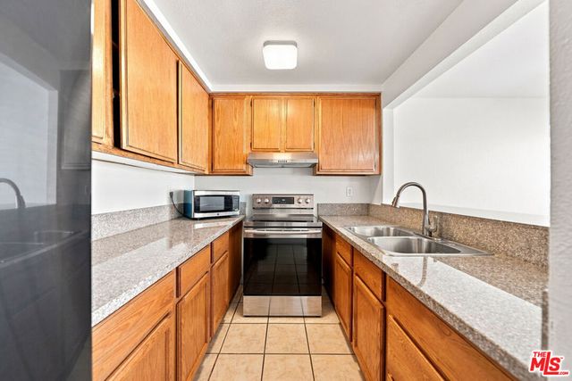 435 S Virgil Avenue 208, Los Angeles, CA 90020