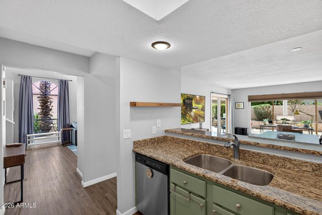 1537 E COMMERCE Avenue, Gilbert, AZ 85234