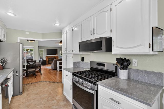 5609 Laguna Quail Way, Elk Grove, CA 95758