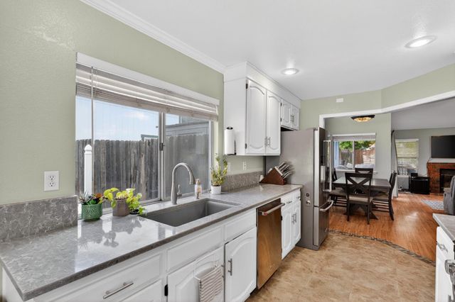 5609 Laguna Quail Way, Elk Grove, CA 95758