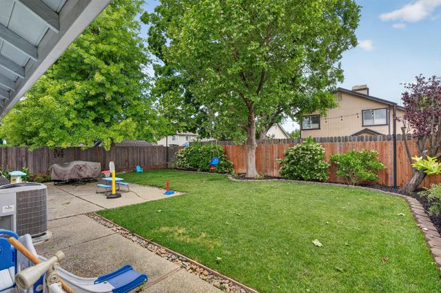 5609 Laguna Quail Way, Elk Grove, CA 95758