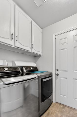 5609 Laguna Quail Way, Elk Grove, CA 95758