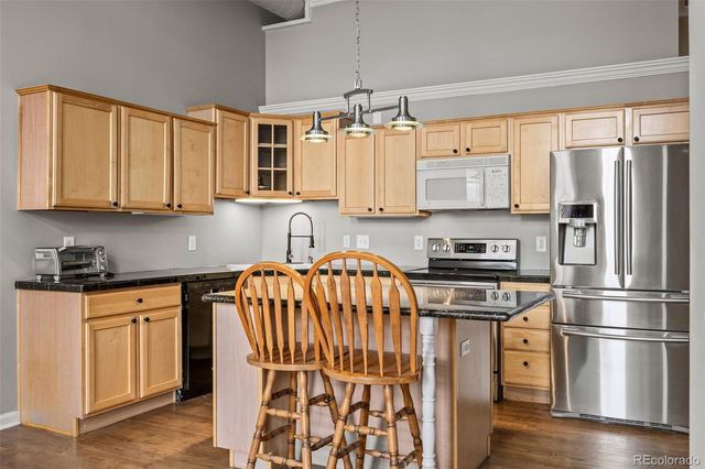 1555 California Street 302, Denver, CO 80202