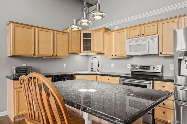 1555 California Street 302, Denver, CO 80202