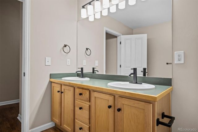 1555 California Street 302, Denver, CO 80202