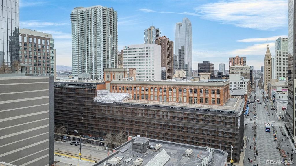 1555 California Street 302, Denver, CO 80202