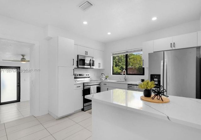 1918 NW 19th Avenue FRONT, Miami, FL 33125