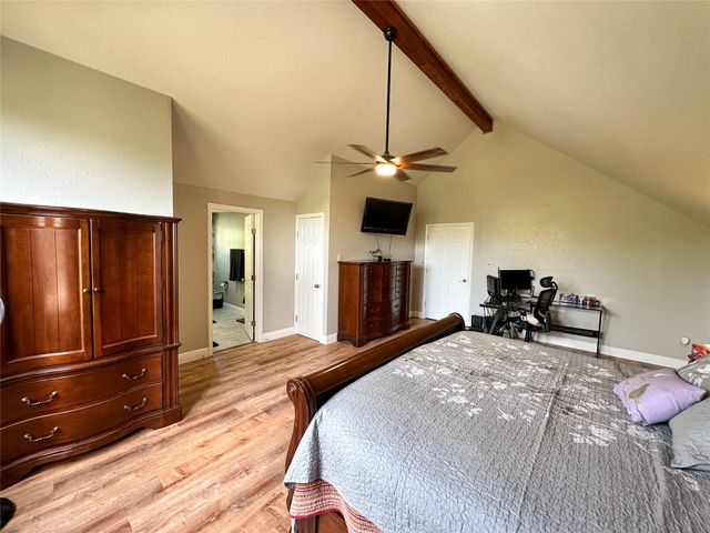 380 Woodlands DR, Bastrop, TX 78602
