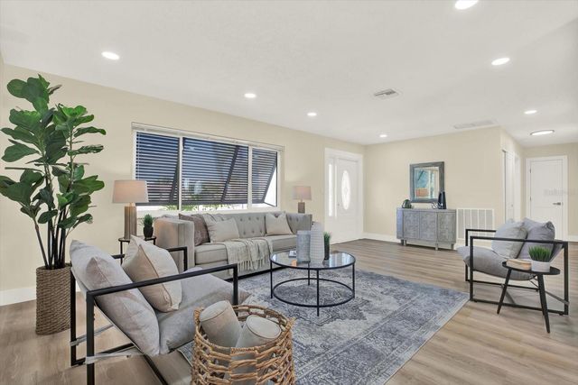 11628 GROVE STREET, Seminole, FL 33772