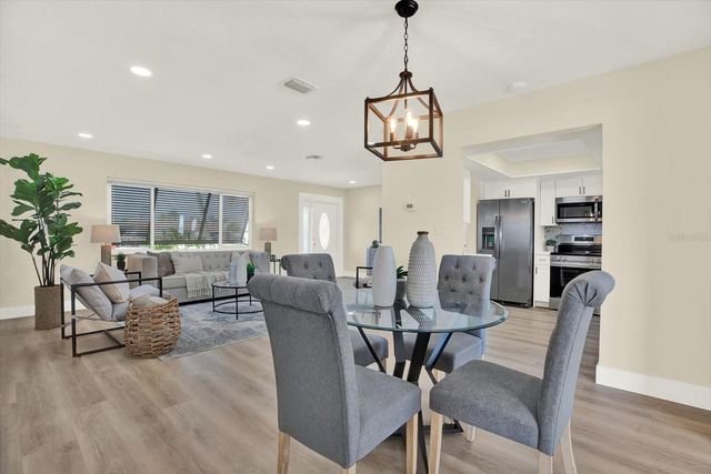 11628 GROVE STREET, Seminole, FL 33772