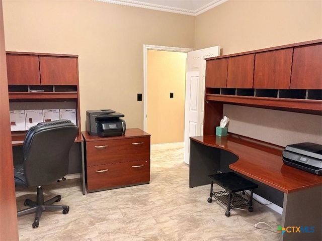 116 Northampton Circle, Victoria, TX 77904