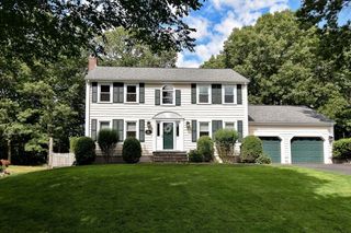 103 Laurelwood Dr, North Attleboro, MA 02760