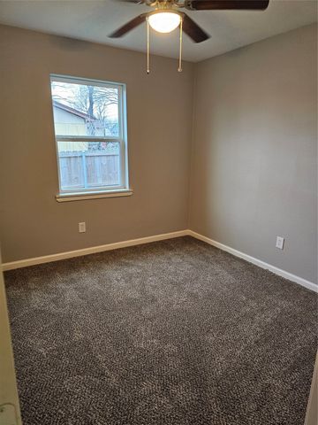 305 Deepwood Street, Dallas, TX 75217