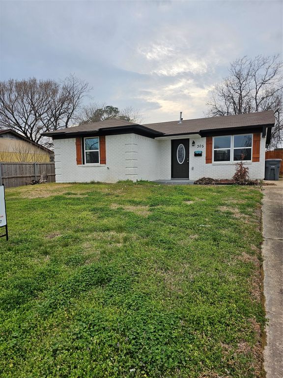 305 Deepwood Street, Dallas, TX 75217