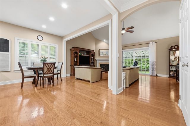 303 Torrey Pine Dr, Adams Twp, PA 16046