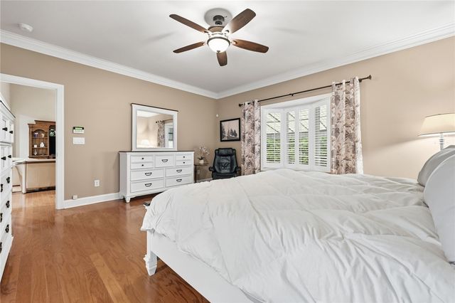 303 Torrey Pine Dr, Adams Twp, PA 16046