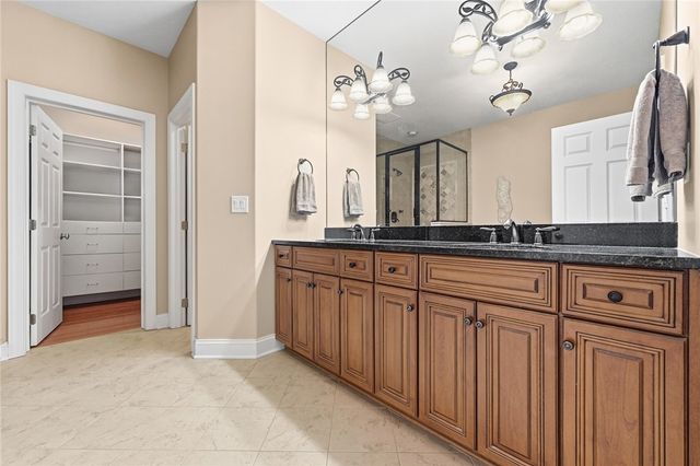 303 Torrey Pine Dr, Adams Twp, PA 16046