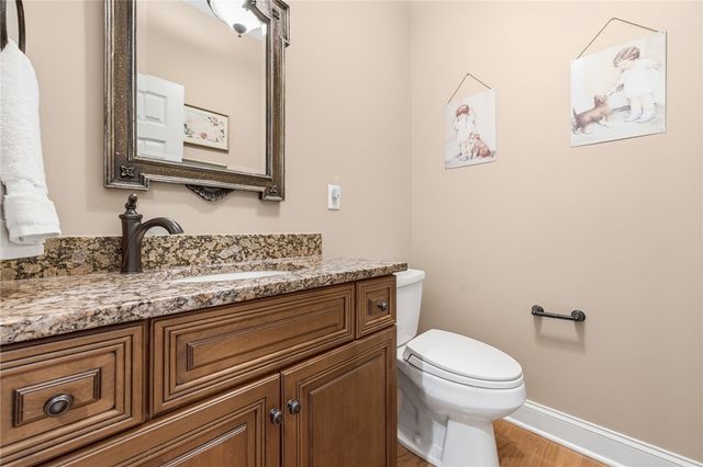 303 Torrey Pine Dr, Adams Twp, PA 16046