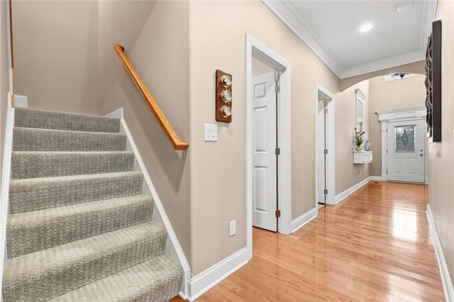 303 Torrey Pine Dr, Adams Twp, PA 16046