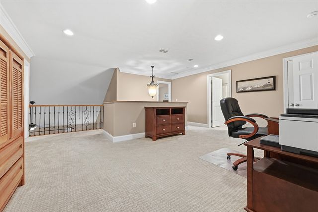 303 Torrey Pine Dr, Adams Twp, PA 16046