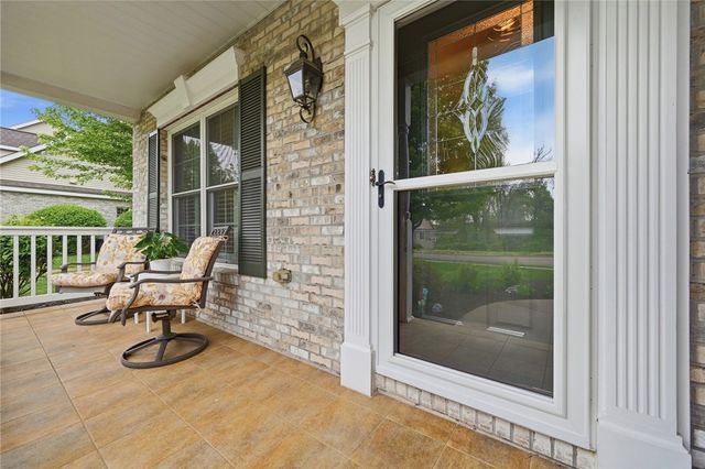 303 Torrey Pine Dr, Adams Twp, PA 16046