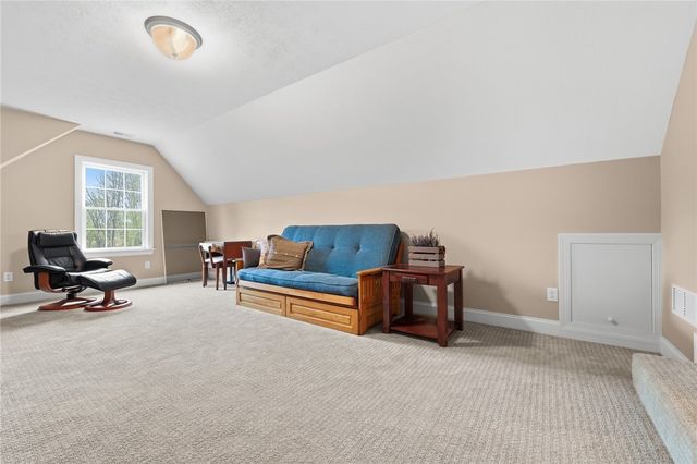 303 Torrey Pine Dr, Adams Twp, PA 16046
