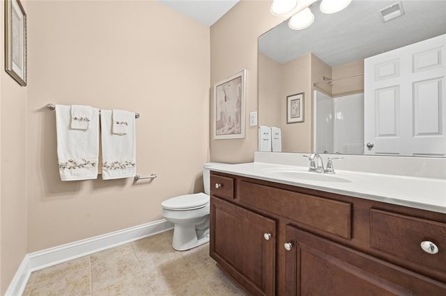 303 Torrey Pine Dr, Adams Twp, PA 16046