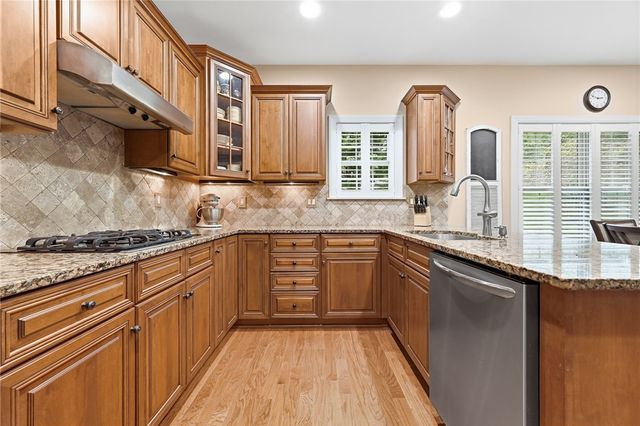 303 Torrey Pine Dr, Adams Twp, PA 16046
