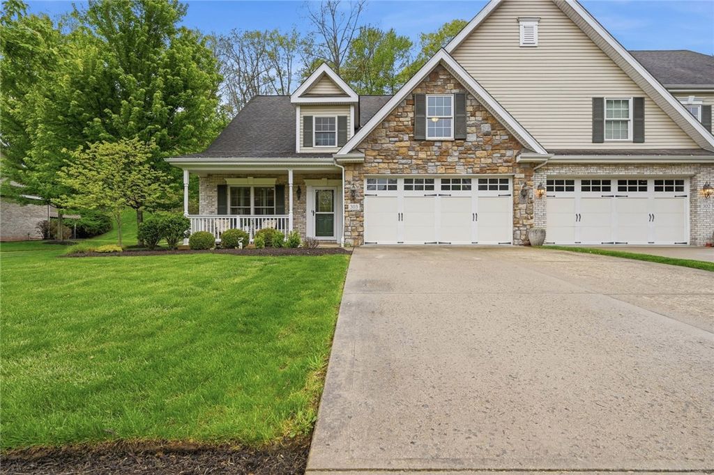 303 Torrey Pine Dr, Adams Twp, PA 16046