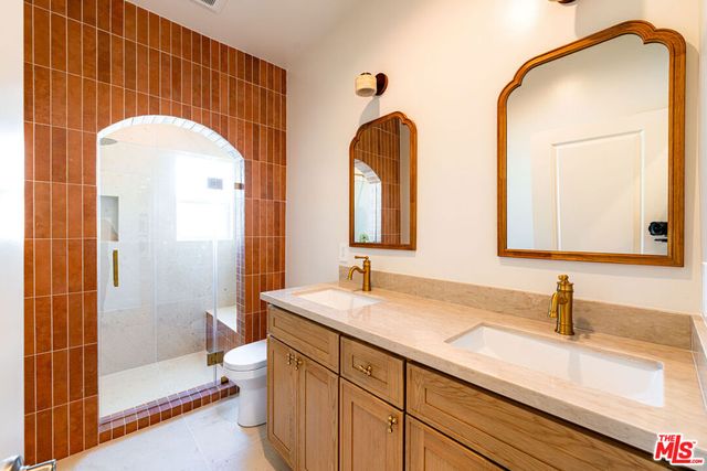 4637 W 18th Street, Los Angeles, CA 90019