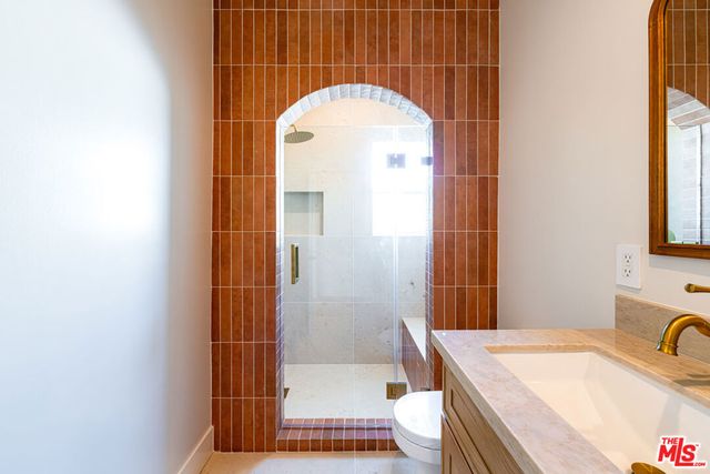 4637 W 18th Street, Los Angeles, CA 90019