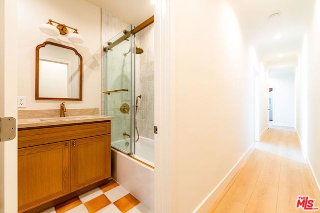 4637 W 18th Street, Los Angeles, CA 90019